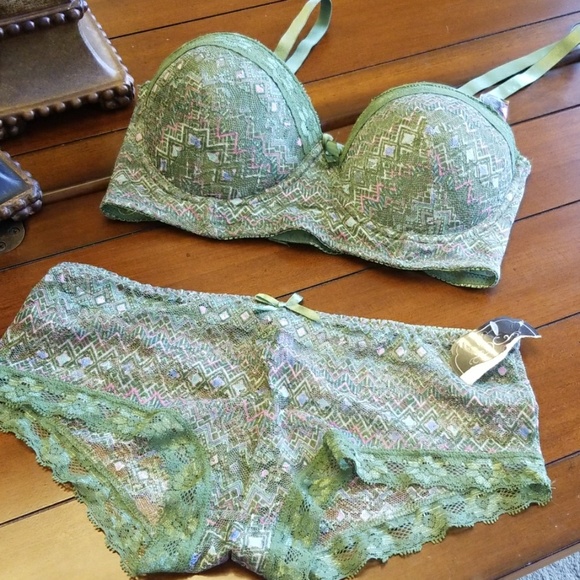 secret lace llc Other - SEXY GREEN 💚 LINGERIE SET